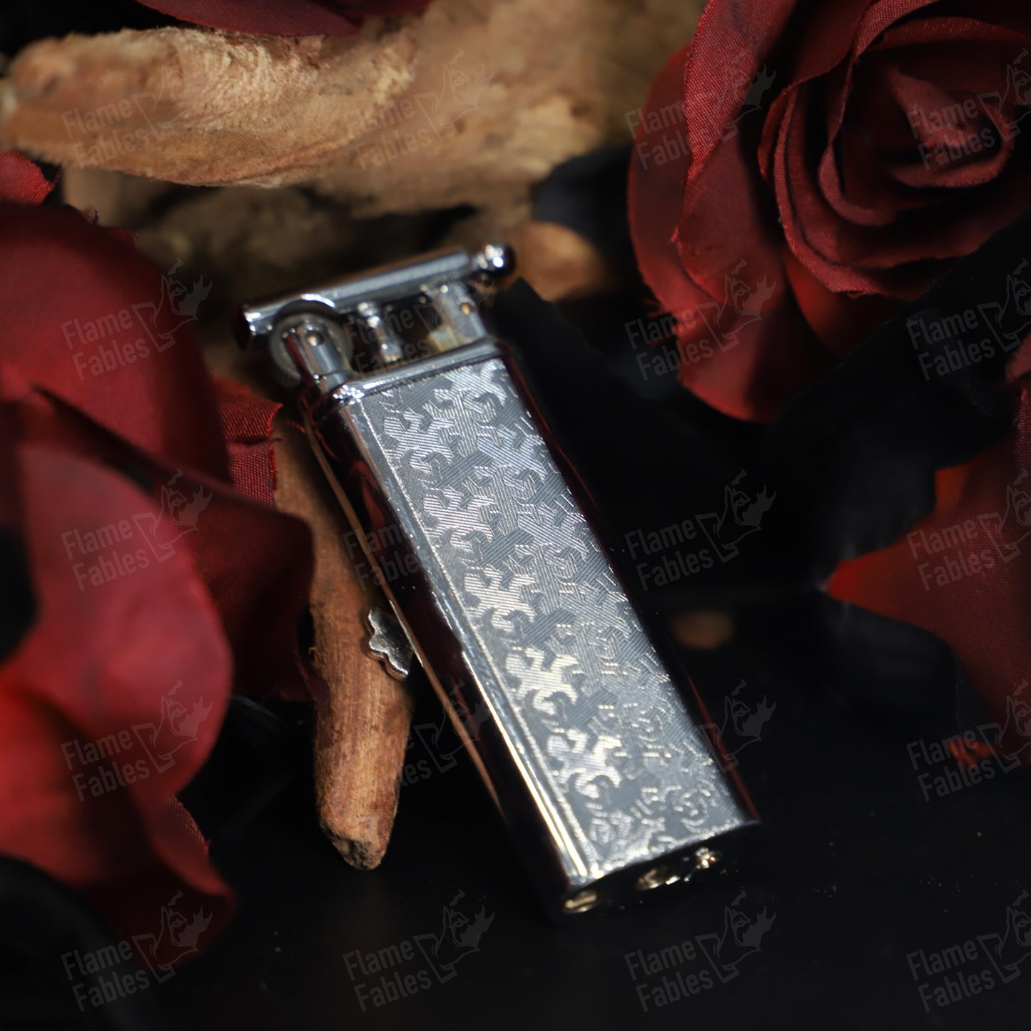 Knight's Heritage Refillable Lighter