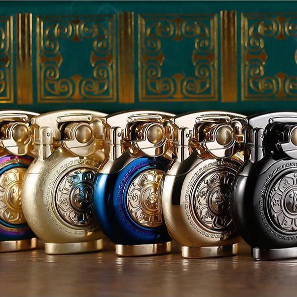 Rotating Vintage Kerosene Lighter
