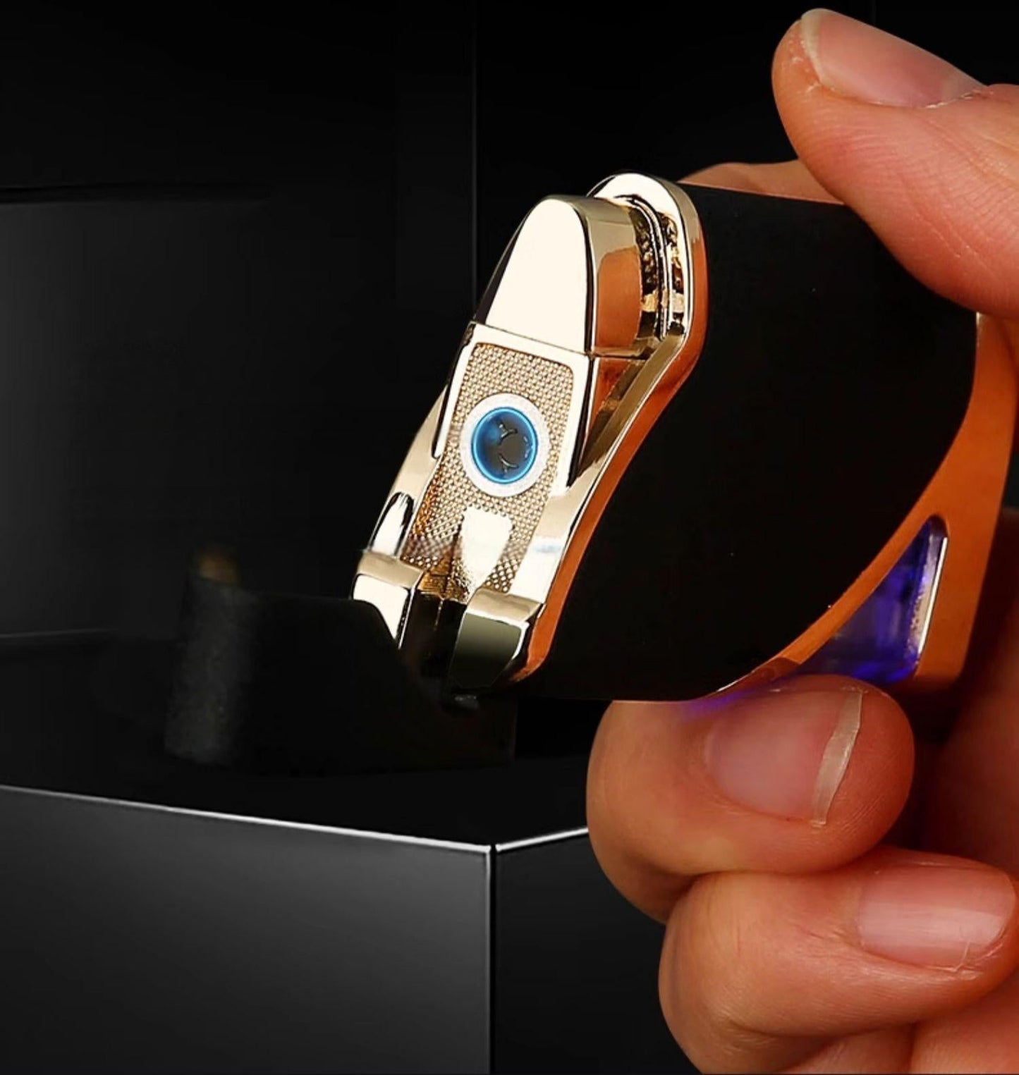 Windproof Triple-Flame Lighter