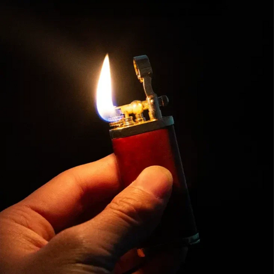 Vintage Pipe Lighter